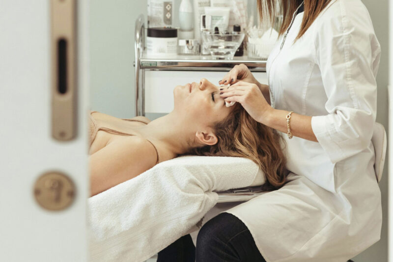 Beauty Career With Goals That Stick