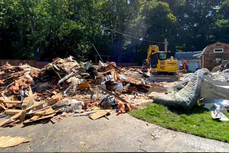 Clearing the Way How to Choose a Mobile Home Demolition Team You Can Trust