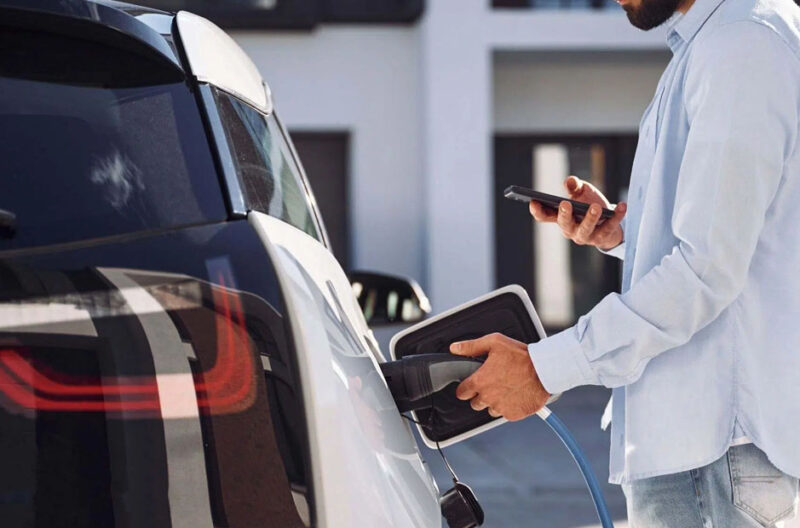 Why EV Owners Should Track Charging Sessions in Real Time