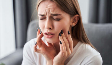 Why Tooth Pain Disappears and Then Comes Back Worse