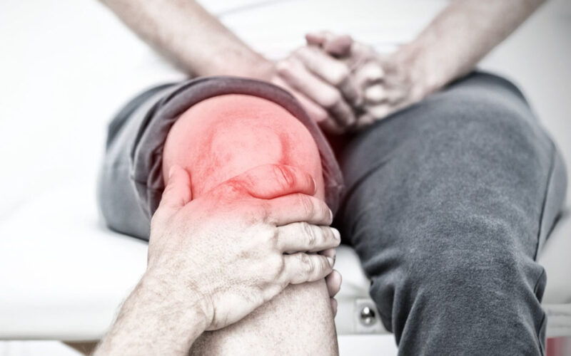 Early Signs Your Knee Cartilage May Be Damaged