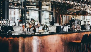 Exploring the Vibrant Restaurant Bar Scene in Singapore 1