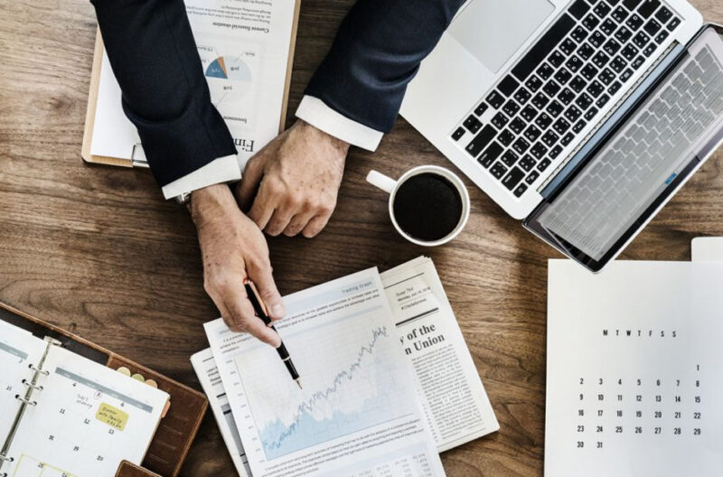 How to Reach the Right Customers Online and Increase Sales