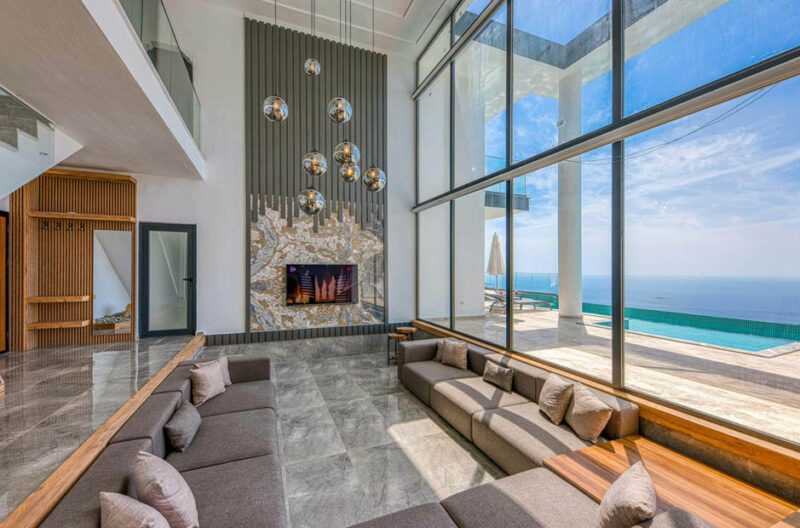 Sustainable Living in Luxury Homes