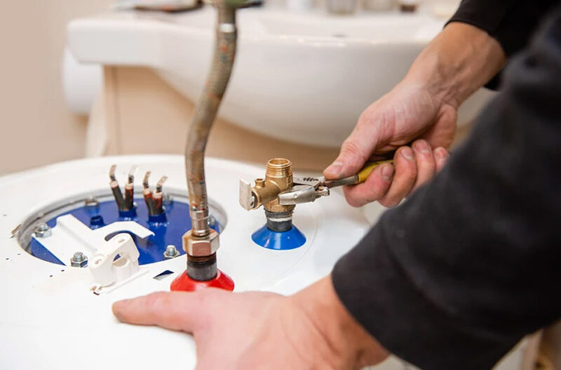 Why Select A Heater Installation Expert in Sarasota with Certifications and Licenses