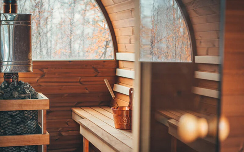 Significance of Expert Consultation before Combining Saunas and Cold Plunge Systems Safely