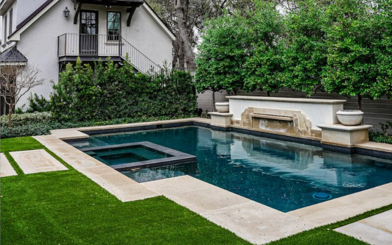 Why Bulk Artificial Turf Is Ideal for Large Poolside Landscaping Projects