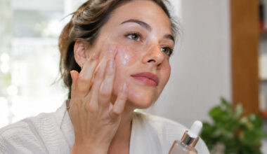 Why Deep Dermal Hydration Outperforms Heavy Surface Serums