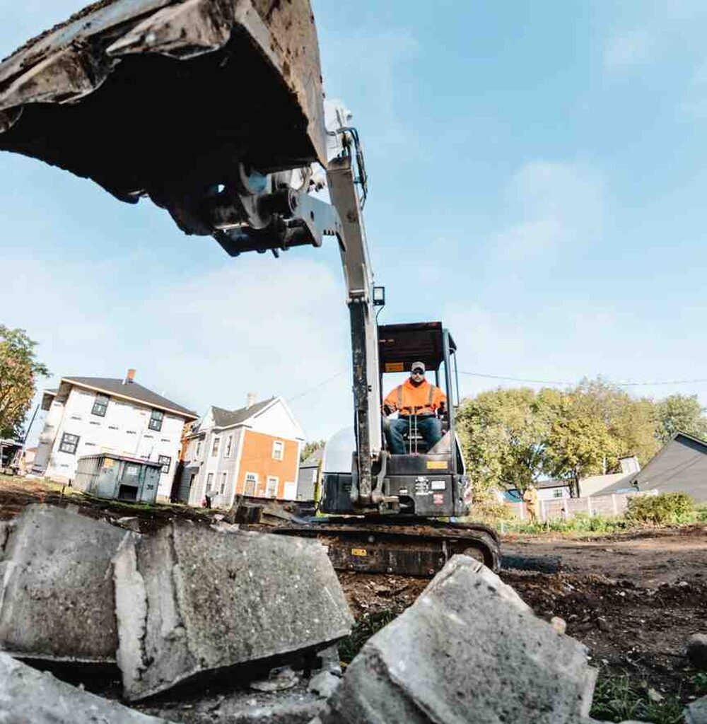 Best Practices in Construction Site Development and Leadership 01